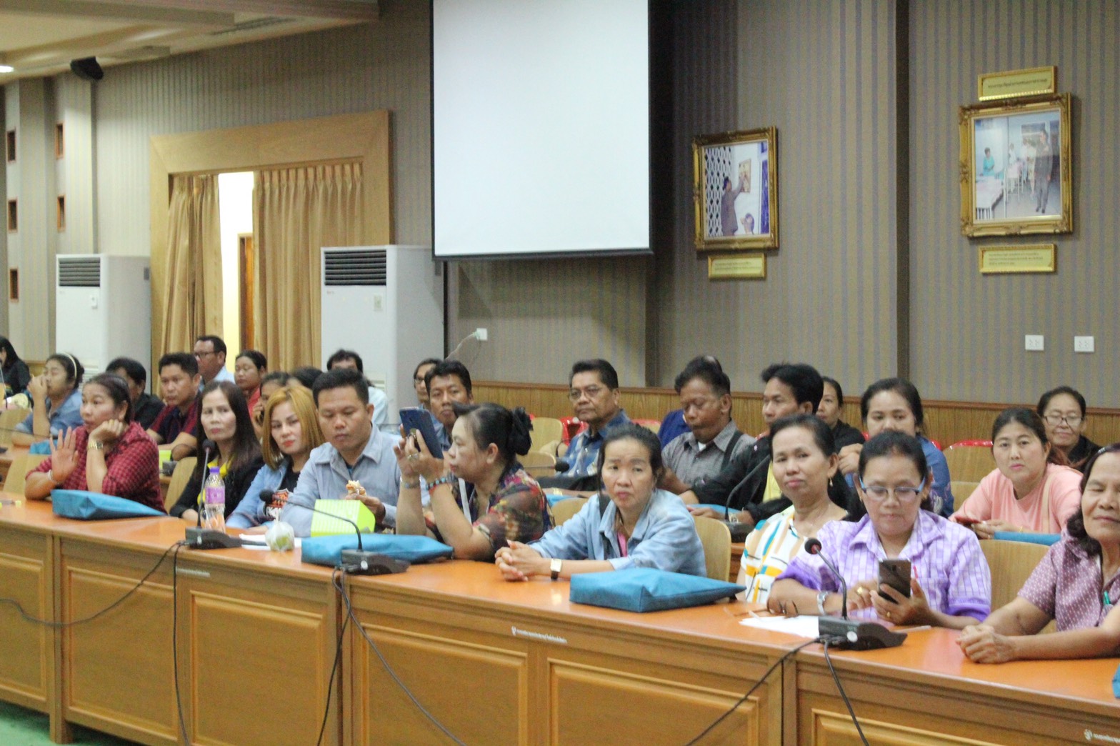 ราชบุรี”สัมนาเพิ่มศักยภาพและประชาสัมพันธ์ชุมชนท่องเที่ยว OTOP นวัตวิถี “