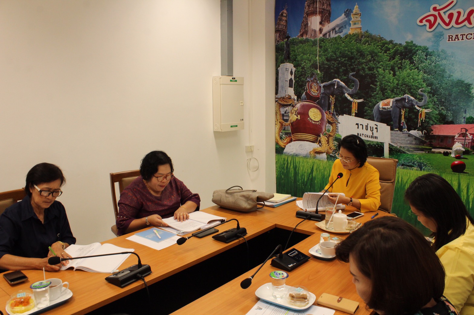 ราชบุรี”ประชุมคณะอนุกรรมการบริหารกองทุนพัฒนาบทบาทสตรีจังหวัดราชบุรี ครั้งที่ 6 / 2562″