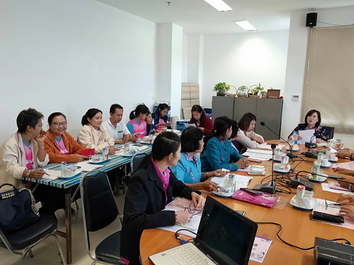 ราชบุรี ประชุมคณะทำงานขับเคลื่อนกองทุนพัฒนาบทบาทสตรี ครั้งที่ 2/2563