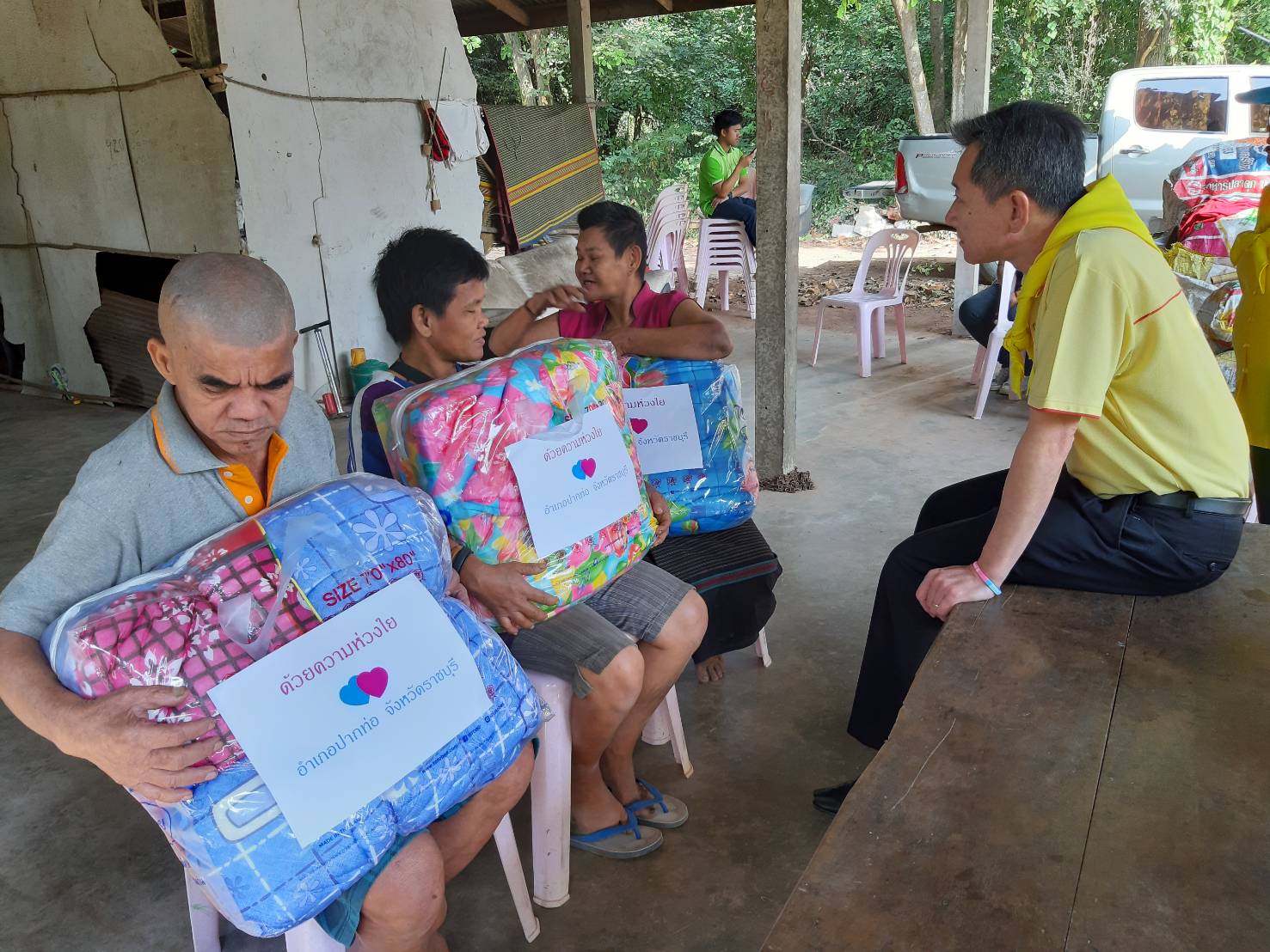 สพจ.ราชบุรี สนับสนุนครัวเรือนยากจน