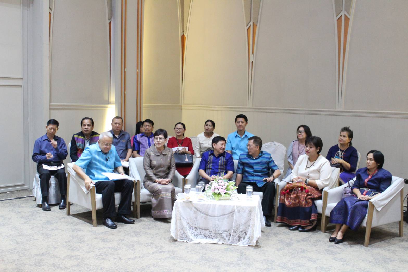 ราชบุรีร่วมใจ รณรงค์สวมใส่ผ้าไทย สืบสาน อนุรักษ์ศิลป์ผ้าถิ่นไทย ดำรงไว้ในแผ่นดิน