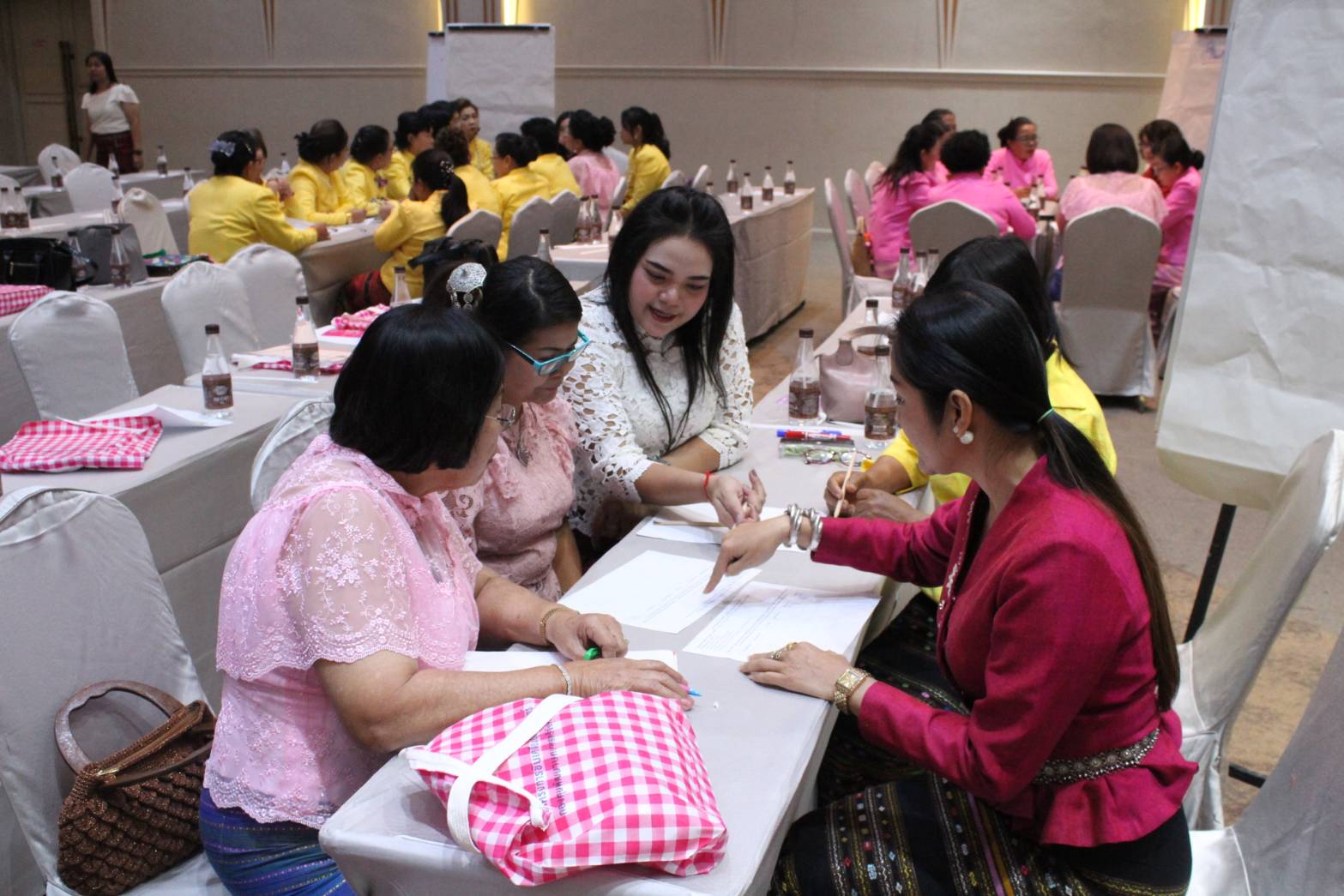 ราชบุรี จับมือกองทุนพัฒนาบทบาทสตรีขับเคลื่อนยุทธศาสตร์กองทุนพัฒนาบทบาทสตรี ปี ๒๕๖๓