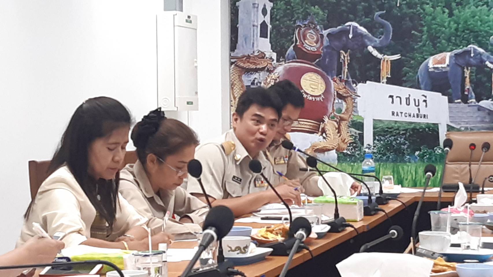 ราชบุรีประชุมนโยบายเร่งด่วนการจัดทำคำของบประมาณรายจ่าย ปี 2564