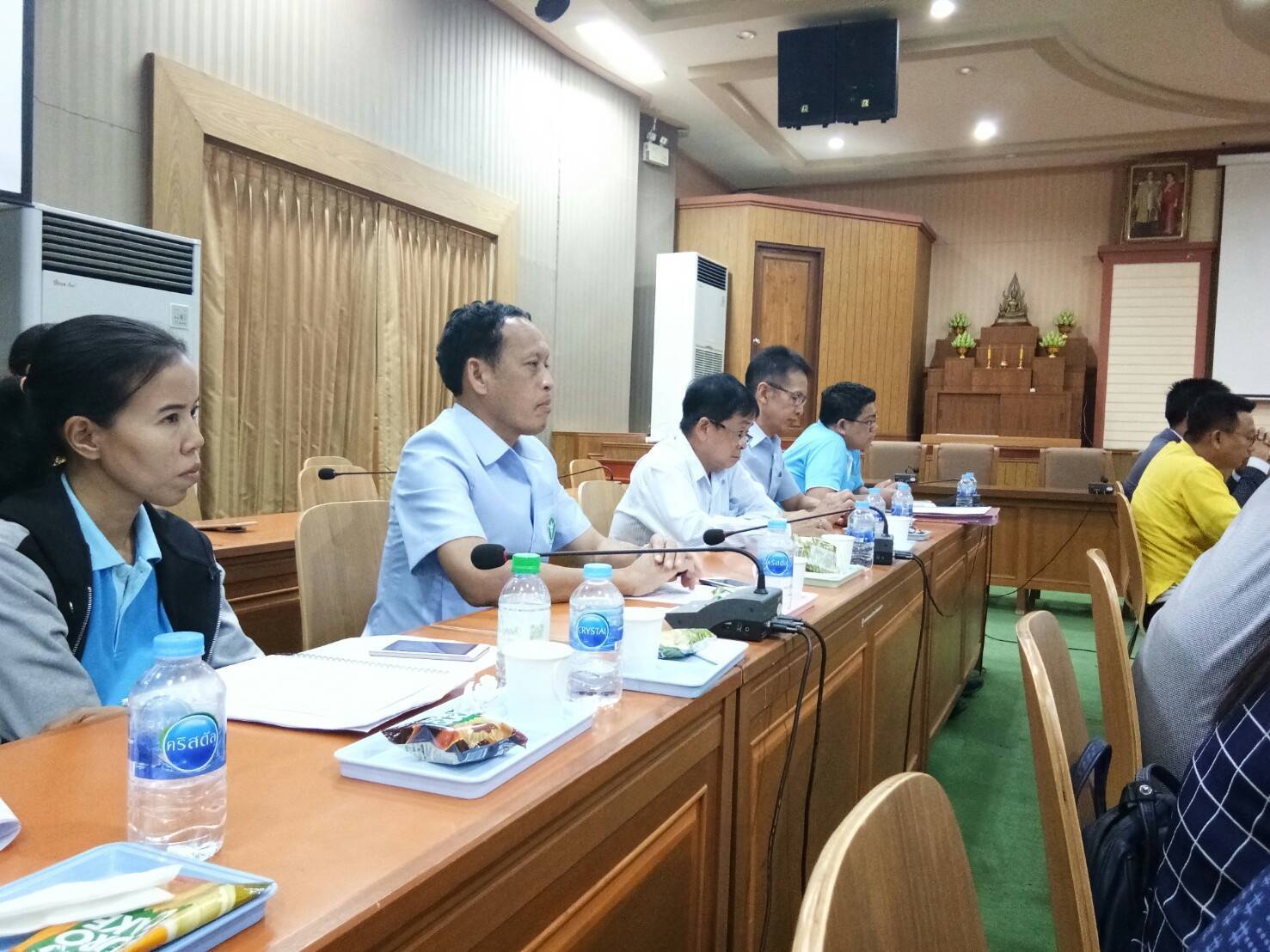 ราชบุรีประชุมให้ความช่วยเหลือผู้มีรายได้น้อย