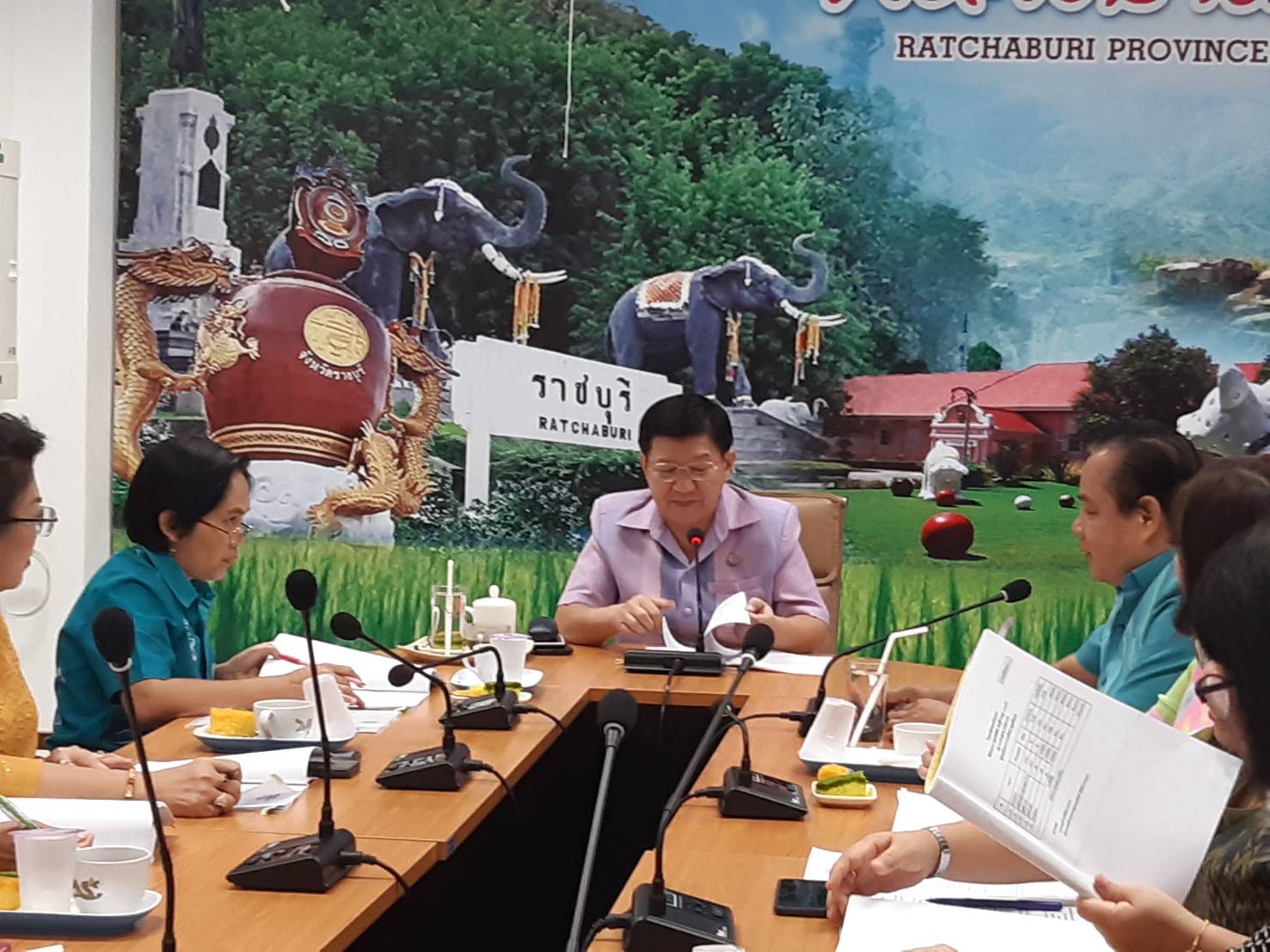 ราชบุรี “ประชุมคณะอนุกรรมการบริหารกองทุนพัฒนาบทบาทสตรี ครั้งที่ 2/2563”