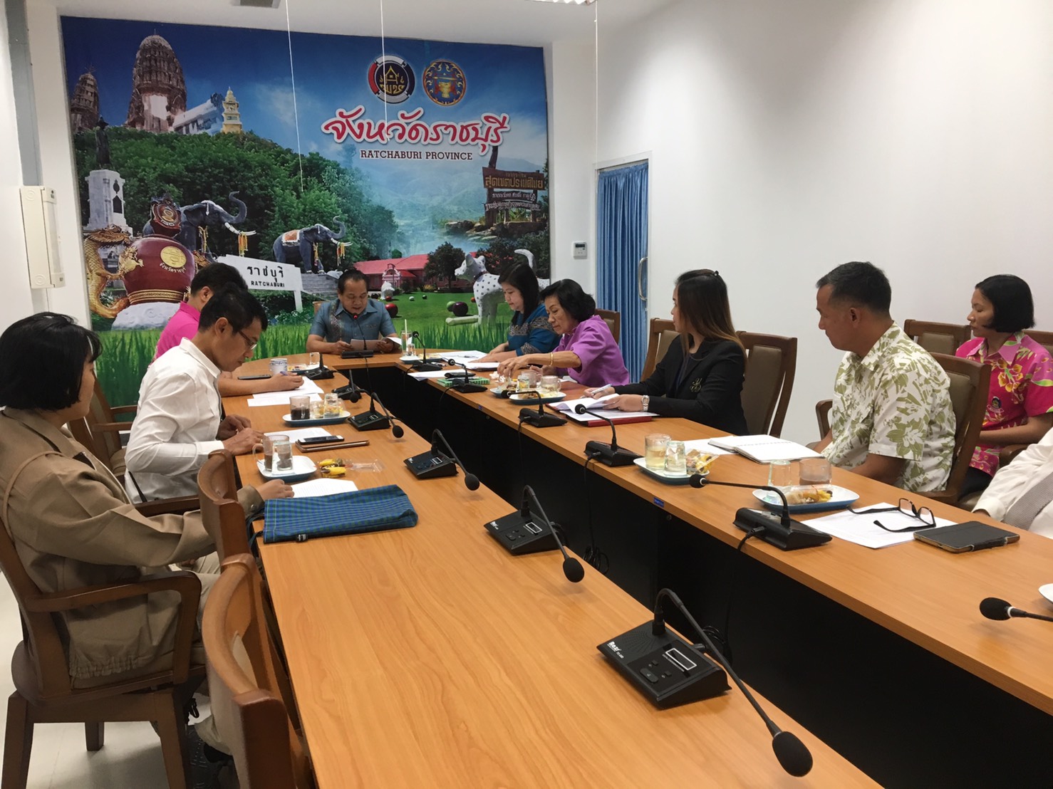 ราชบุรี “ประชุมทีมผู้นำอาสาพัฒนาบ้านเกิดจังหวัดราชบุรี ครั้งที่ 1/2563”