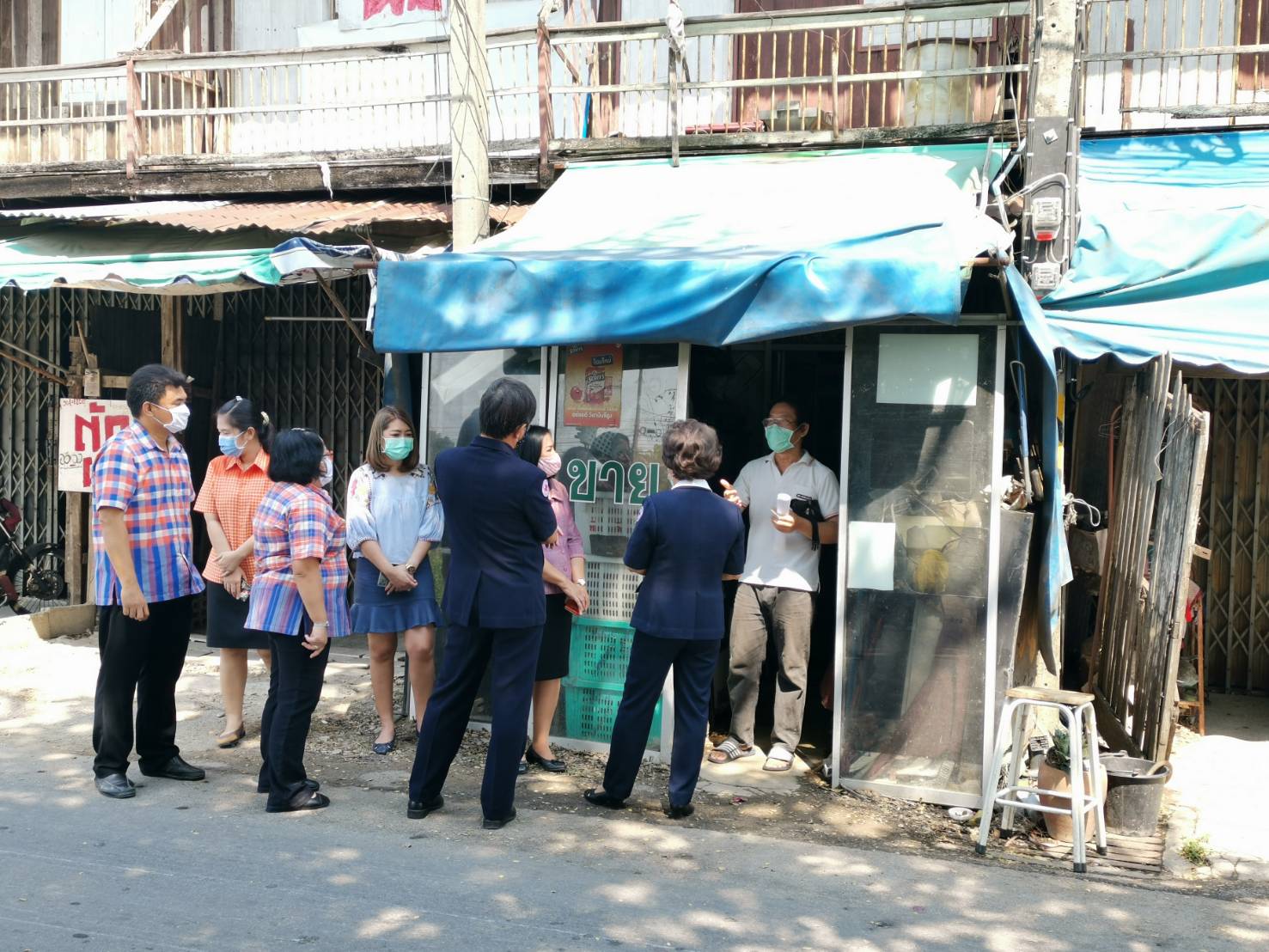 ### กาชาดจังหวัดราชบุรี มอบเงินทุนสำหรับประกอบอาชีพแก่ครัวเรือนยากจน ###