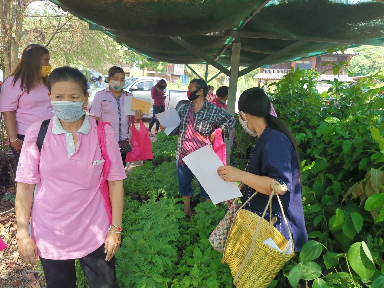 @ราชบุรี## อำเภอสวนผึ้งร่วมกับกองทุนพัฒนาบทบาทสตรีอำเภอสวนผึ้ง ผนึกกำลังขับเคลื่อนปฏิบัติการ 90 วัน “ปลูกผักสวนครัว เพื่อสร้างความมั่นคงทางอาหาร”