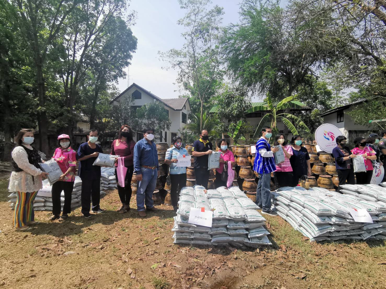 @ราชบุรี## อำเภอสวนผึ้งร่วมกับกองทุนพัฒนาบทบาทสตรีอำเภอสวนผึ้ง ผนึกกำลังขับเคลื่อนปฏิบัติการ 90 วัน “ปลูกผักสวนครัว เพื่อสร้างความมั่นคงทางอาหาร”