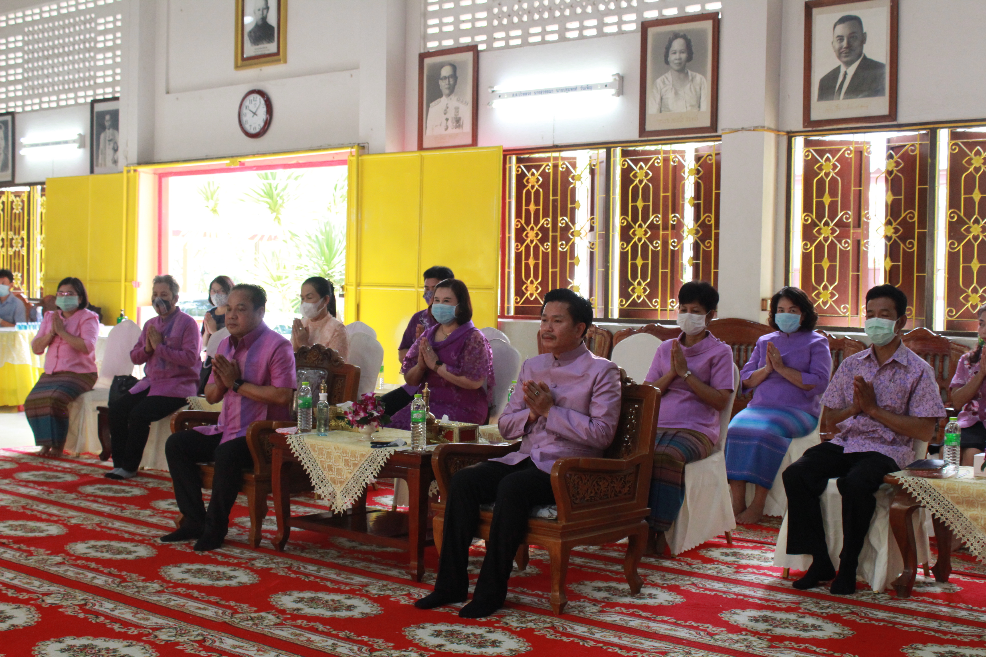 ราชบุรีทอดผ้าป่าสมทบกองทุนพัฒนาเด็กชนบท ปี 2563