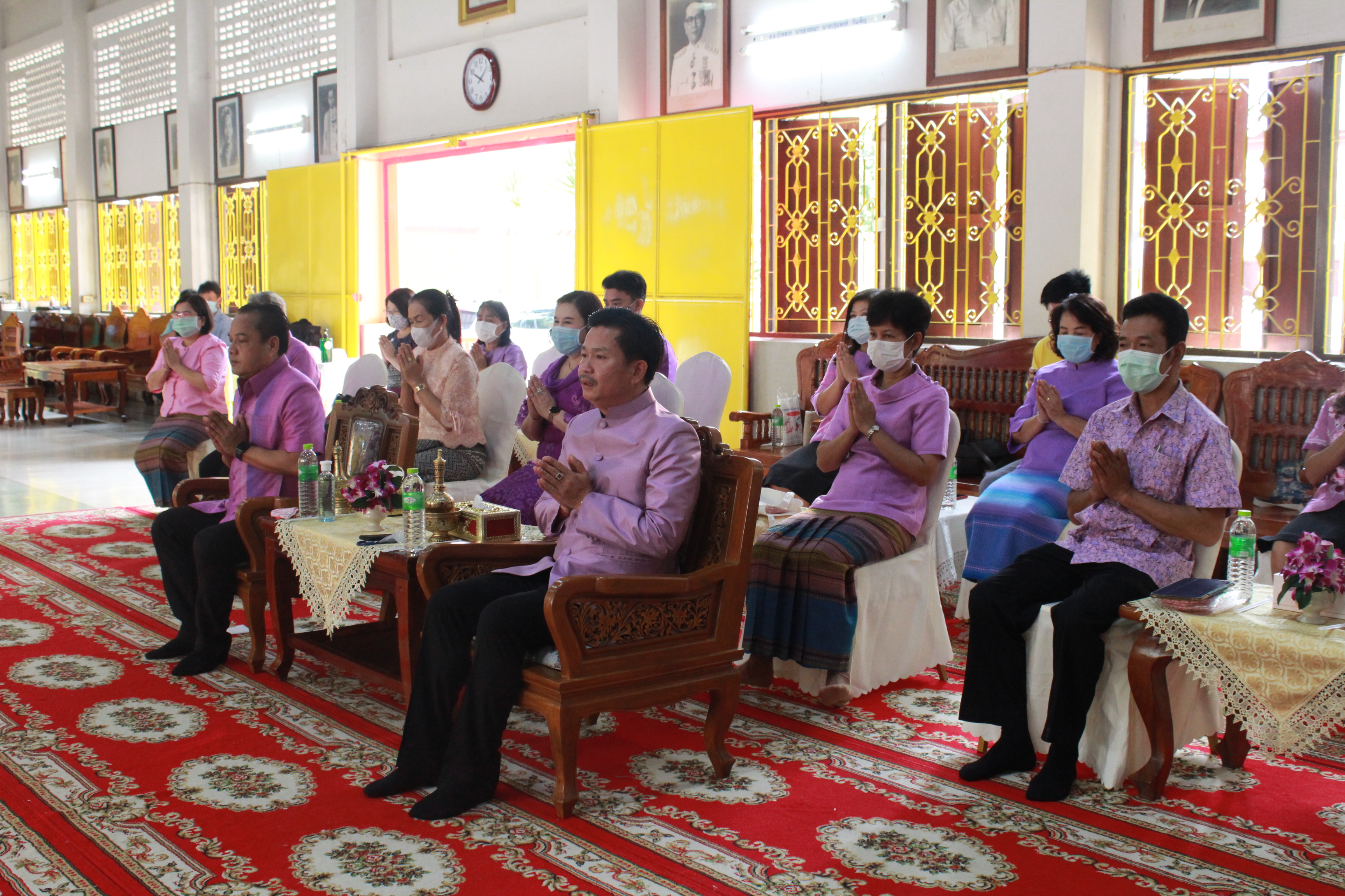 ราชบุรีทอดผ้าป่าสมทบกองทุนพัฒนาเด็กชนบท ปี 2563