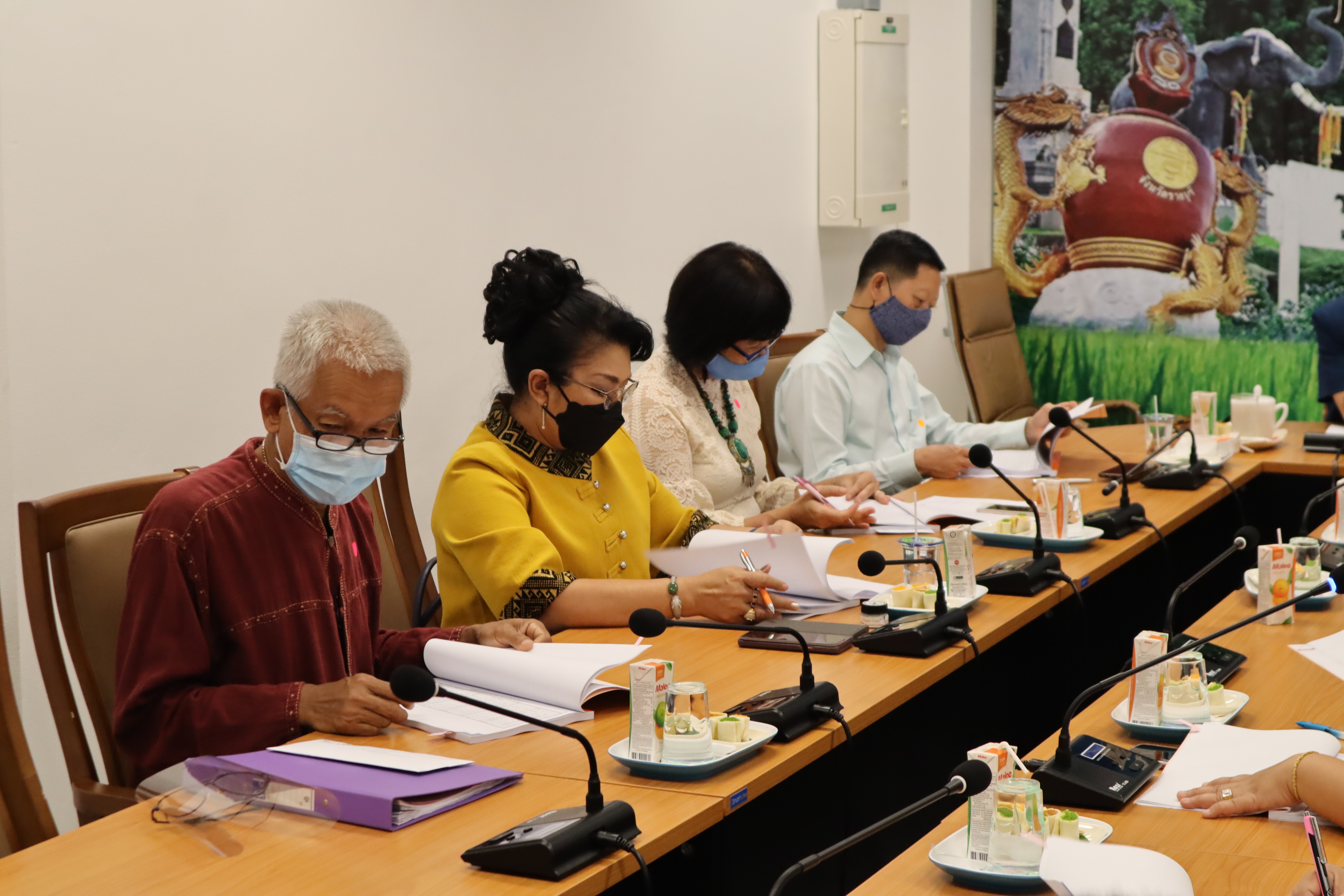 ราชบุรี “ประชุมคณะอนุกรรมการบริหารกองทุนพัฒนาบทบาทสตรี ครั้งที่ 6/2563”