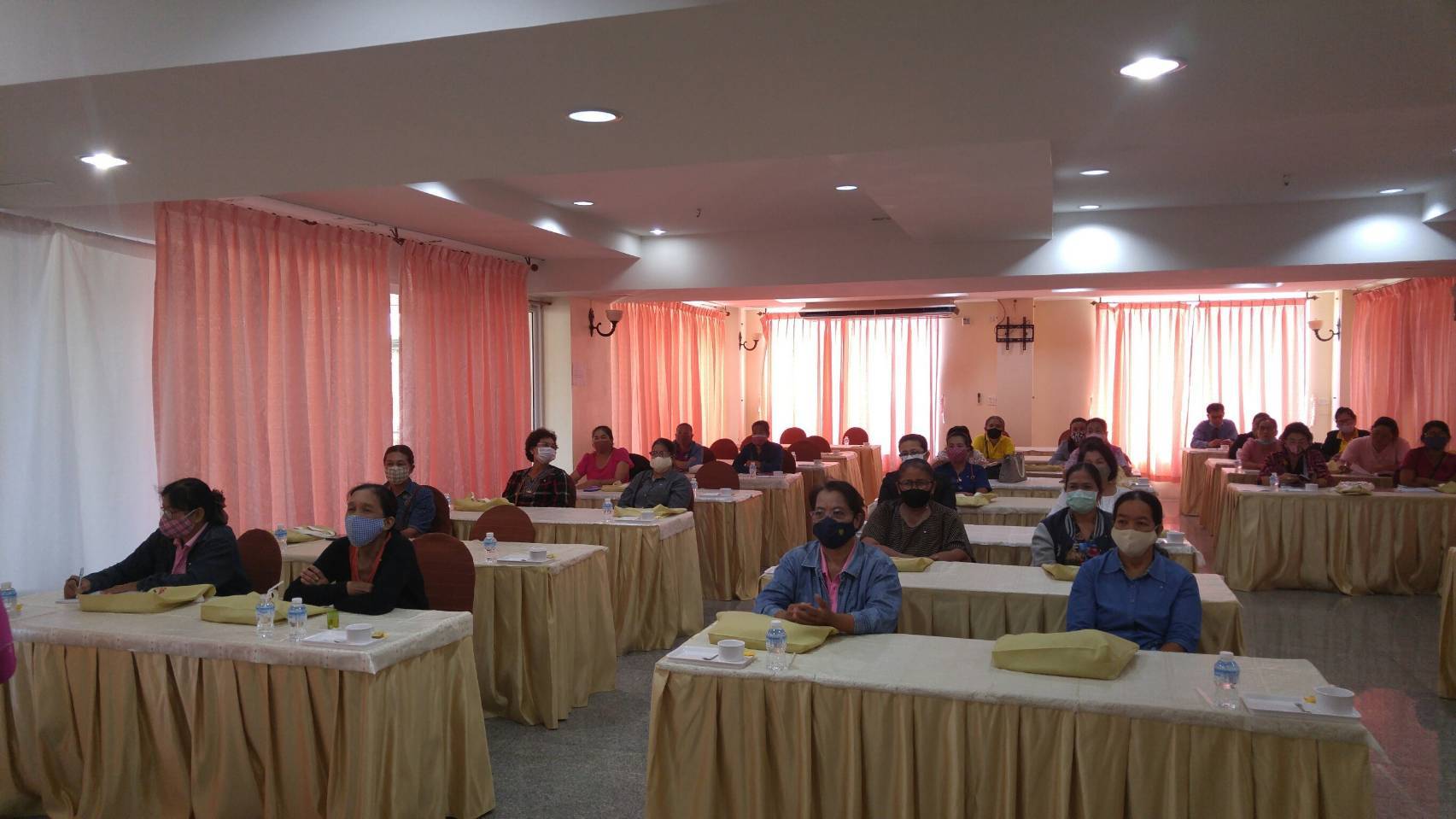 ราชบุรีเพิ่มประสิทธิภาพกลุ่มอาชีพสมาชิกกองทุนพัฒนาบทบาทสตรี รุ่นที่ 1