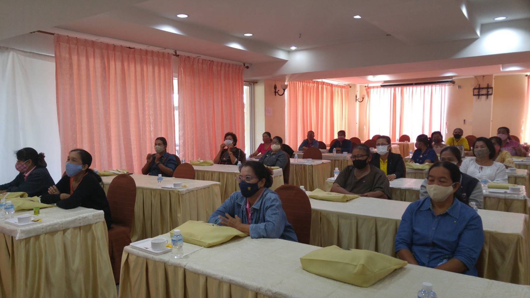 ราชบุรีเพิ่มประสิทธิภาพกลุ่มอาชีพสมาชิกกองทุนพัฒนาบทบาทสตรี รุ่นที่ 1