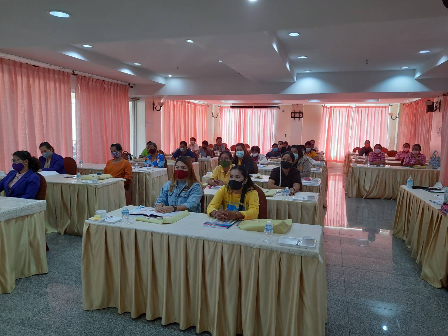 ราชบุรีเพิ่มประสิทธิภาพกลุ่มอาชีพสมาชิกกองทุนพัฒนาบทบาทสตรี รุ่นที่ 2