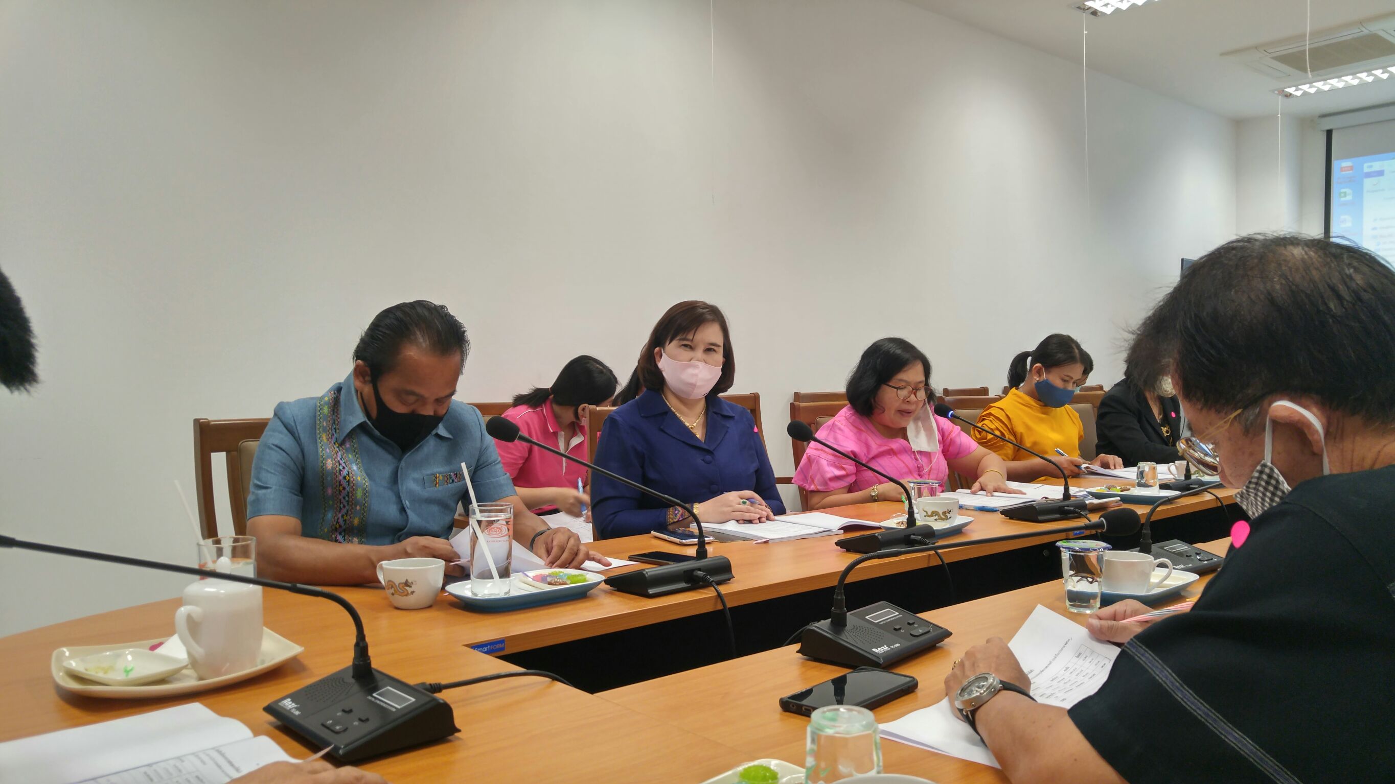 ราชบุรี “ประชุมคณะอนุกรรมการบริหารกองทุนพัฒนาบทบาทสตรี ครั้งที่ 7/2563”