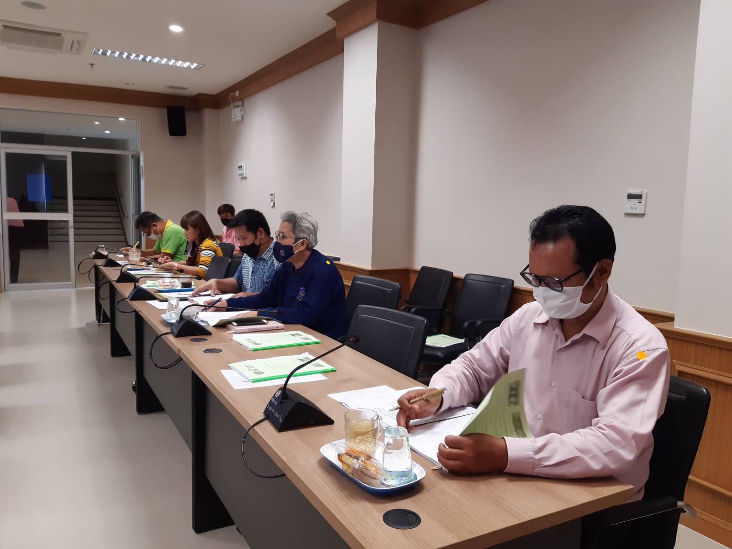 ราชบุรี “ประชุมคณะทำงานขับเคลื่อนเศรษฐกิจ ฐานรากและประชารัฐ ครั้งที่ 1/2563”