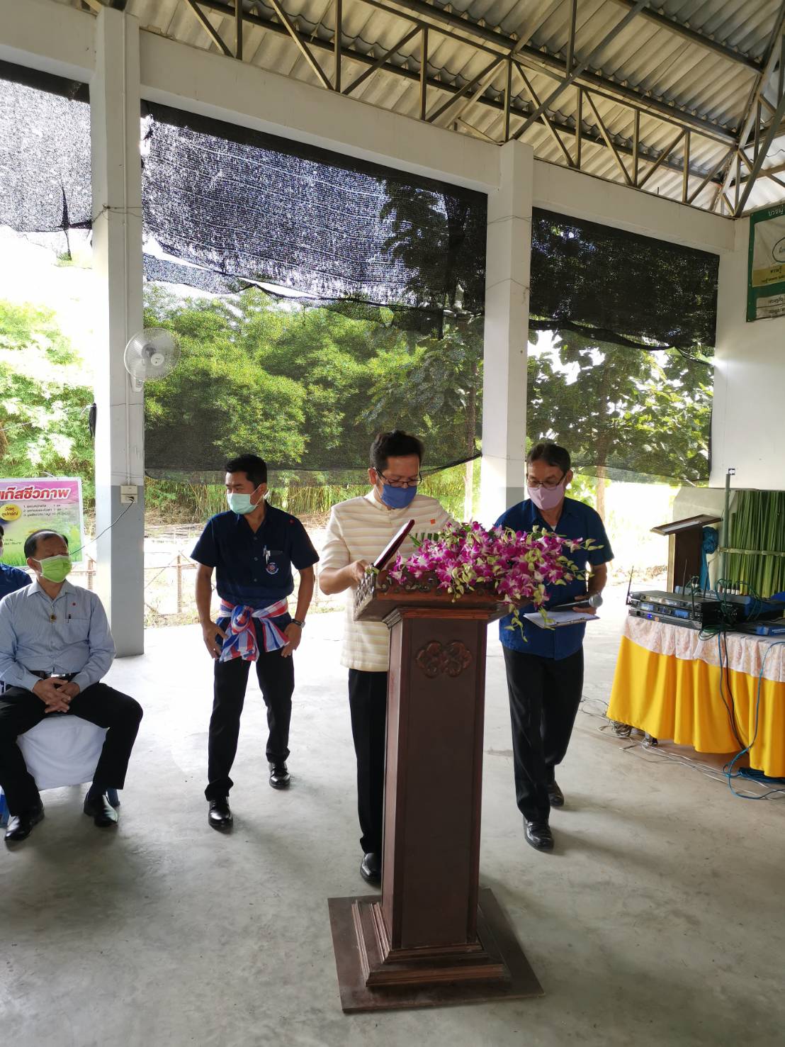 ราชบุรี ประกวดหมู่บ้านเศรษฐกิจพอเพียง “อยู่เย็น เป็นสุข” ดีเด่น ปี 2563