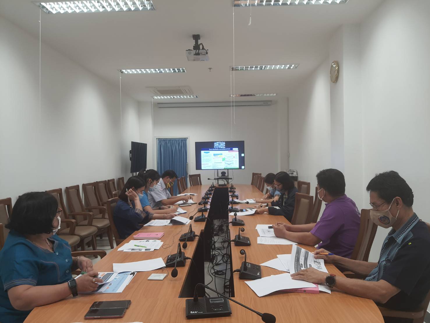 สพจ.ราชบุรี รับฟังการประชุมผ่านระบบวีดิทัศน์ทางไกล (Video Conference)