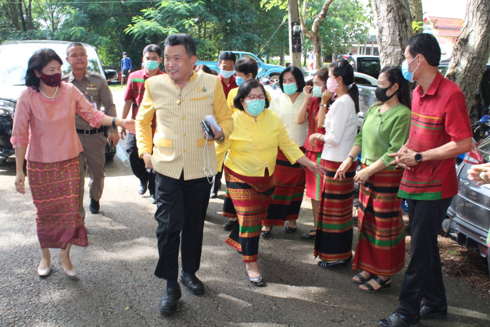 สพจ.ราชบุรี ร่วมถวายผ้าพระกฐิน