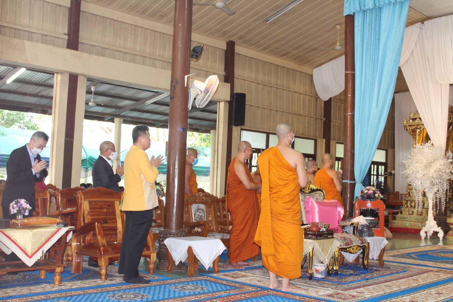 สพจ.ราชบุรี ร่วมถวายผ้าพระกฐิน