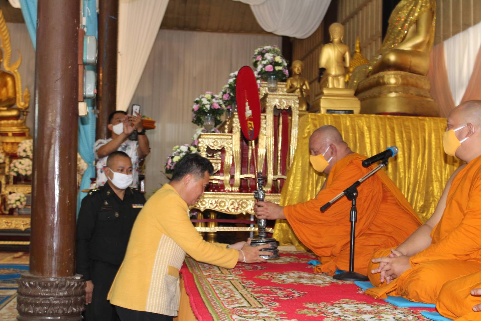 สพจ.ราชบุรี ร่วมถวายผ้าพระกฐิน