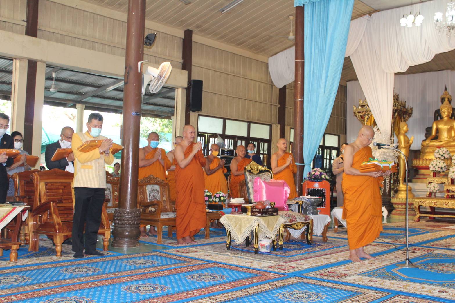 สพจ.ราชบุรี ร่วมถวายผ้าพระกฐิน