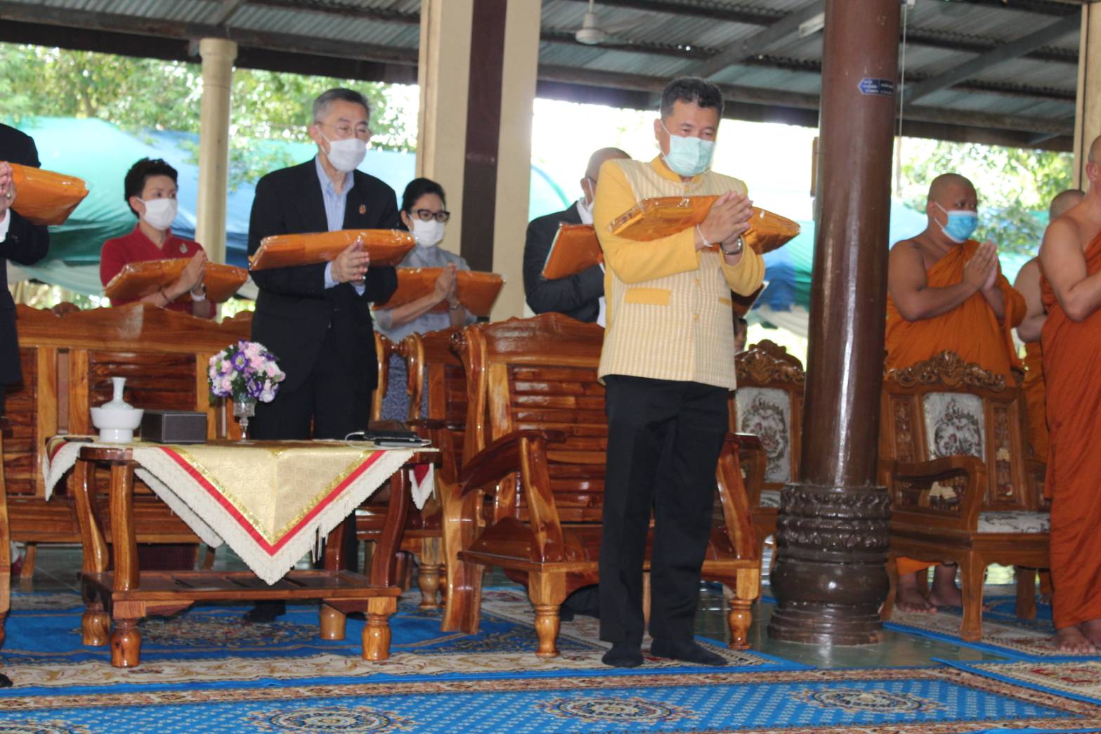 สพจ.ราชบุรี ร่วมถวายผ้าพระกฐิน