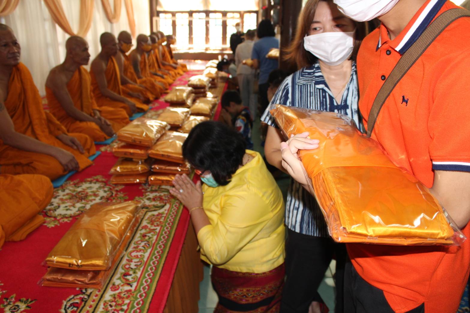 สพจ.ราชบุรี ร่วมถวายผ้าพระกฐิน