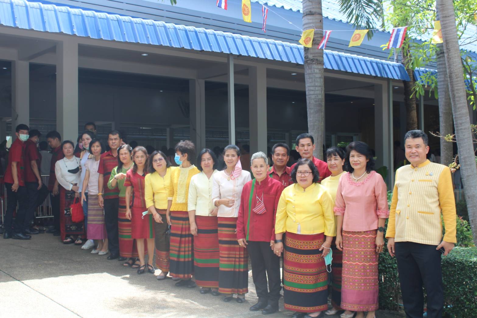 สพจ.ราชบุรี ร่วมถวายผ้าพระกฐิน