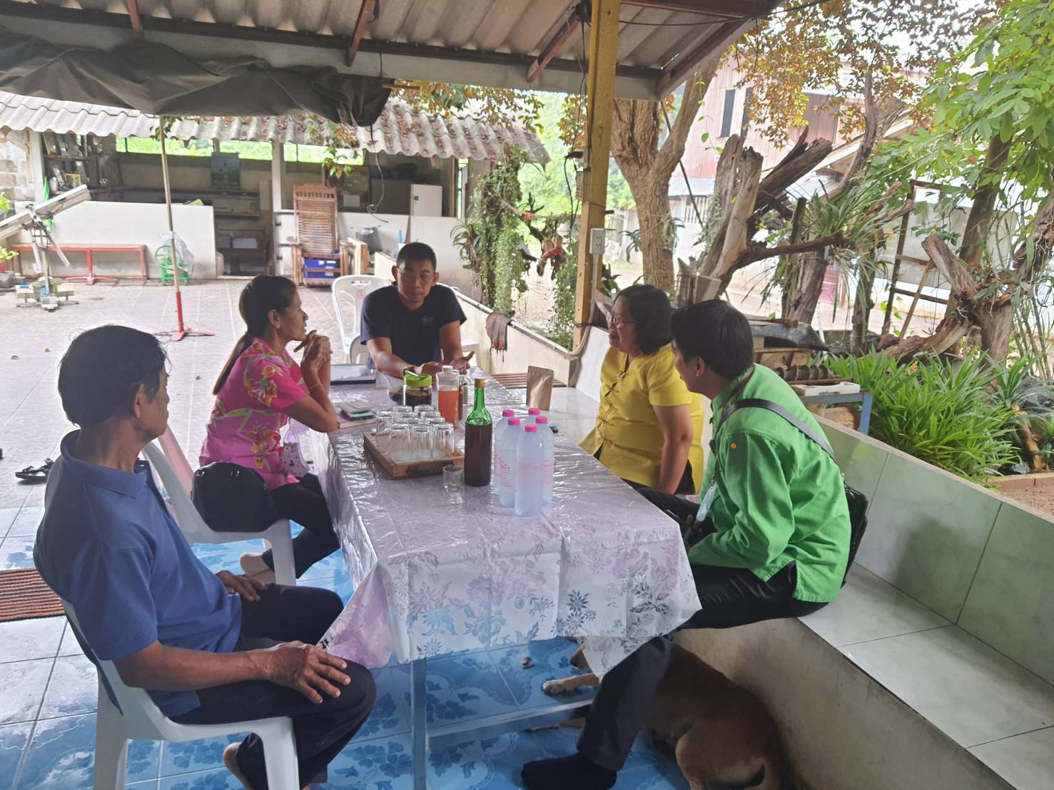 สพจ.ราชบุรี ติดตามสนับสนุนโครงการพัฒนาพื้นที่ต้นแบบการพัฒนาคุณภาพชีวิต ตามหลักทฤษฎีใหม่ ประยุกต์สู่ “โคก หนอง นา โมเดล”