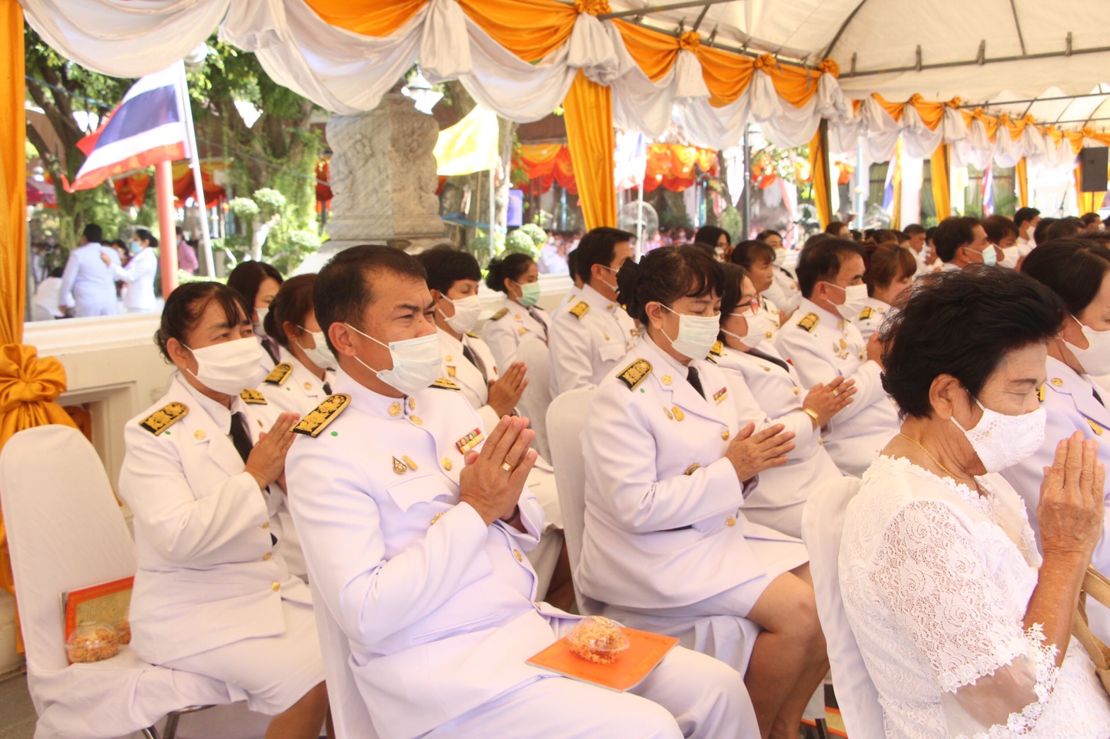 พช.ราชบุรี ร่วมพิธีถวายผ้าพระกฐินพระราชทานกรมการพัฒนาชุมชน ประจำปี พ.ศ. 2563