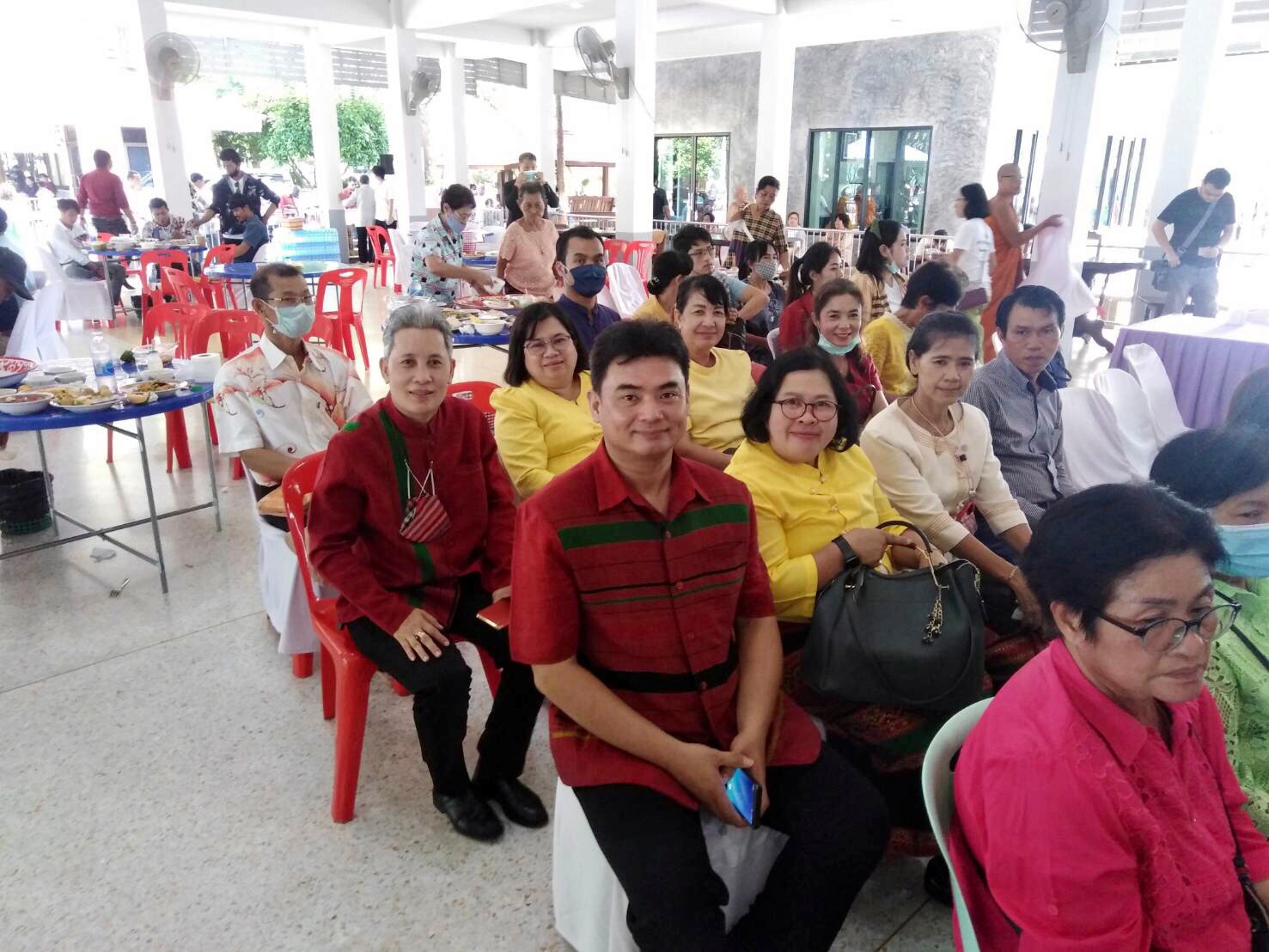 สพจ.ราชบุรี ร่วมถวายผ้าพระกฐิน