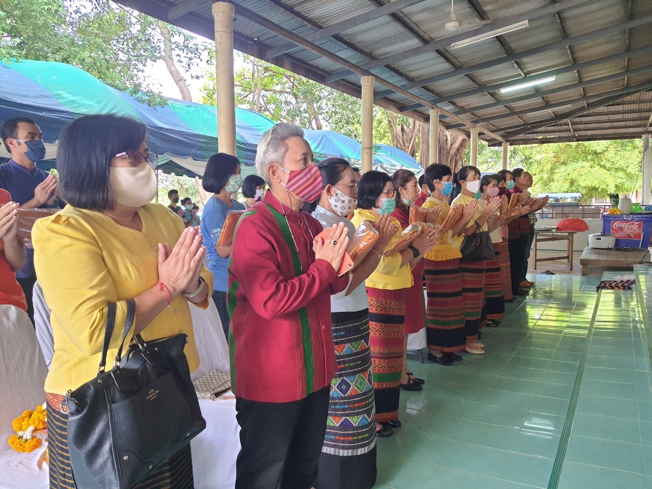 สพจ.ราชบุรี ร่วมถวายผ้าพระกฐิน