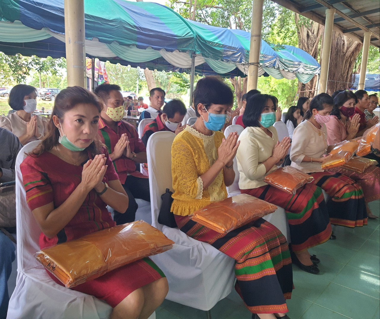 สพจ.ราชบุรี ร่วมถวายผ้าพระกฐิน