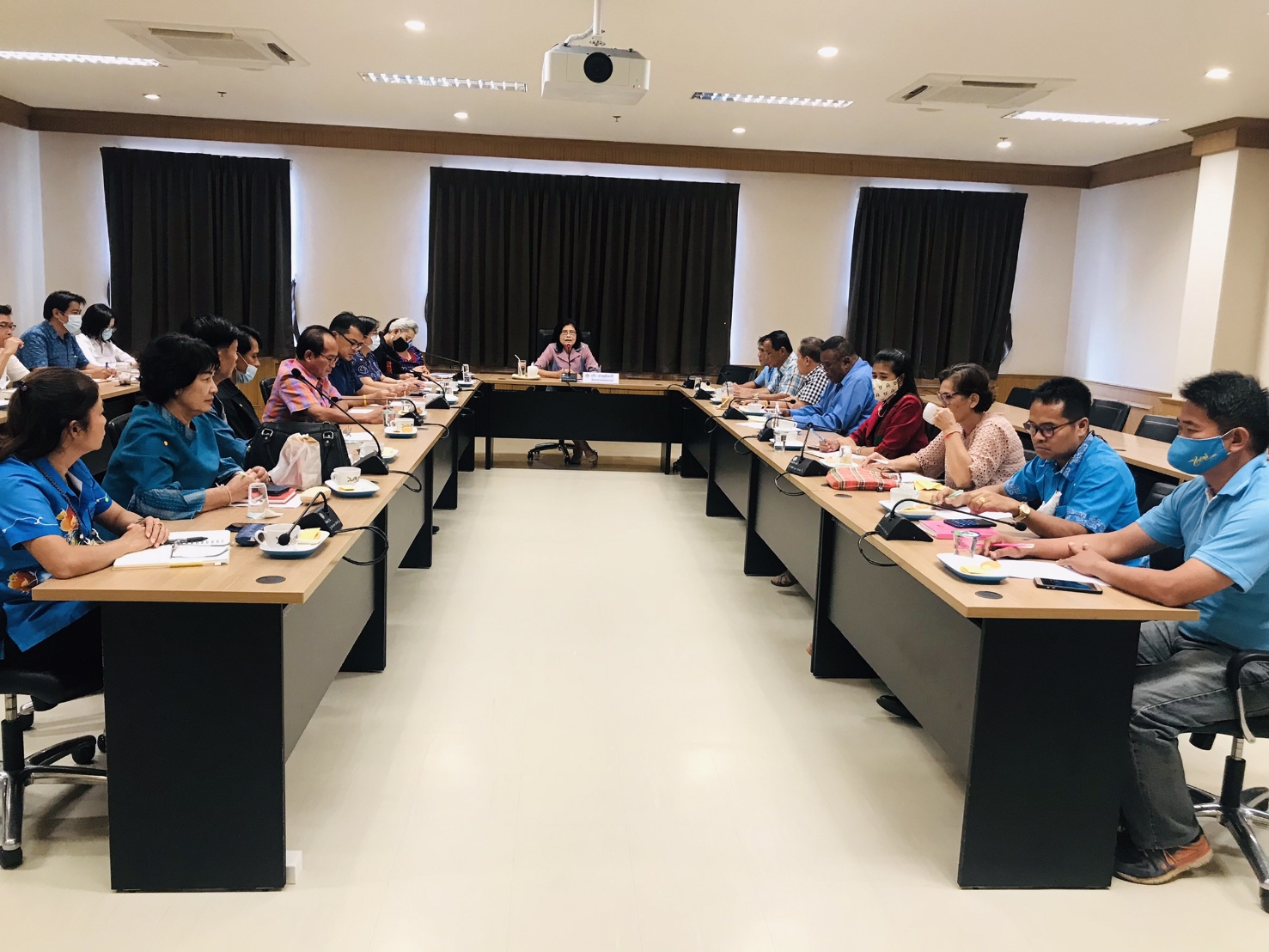 พช.ราชบุรี ประชุมเครือข่ายกองทุนแม่ของแผ่นดิน