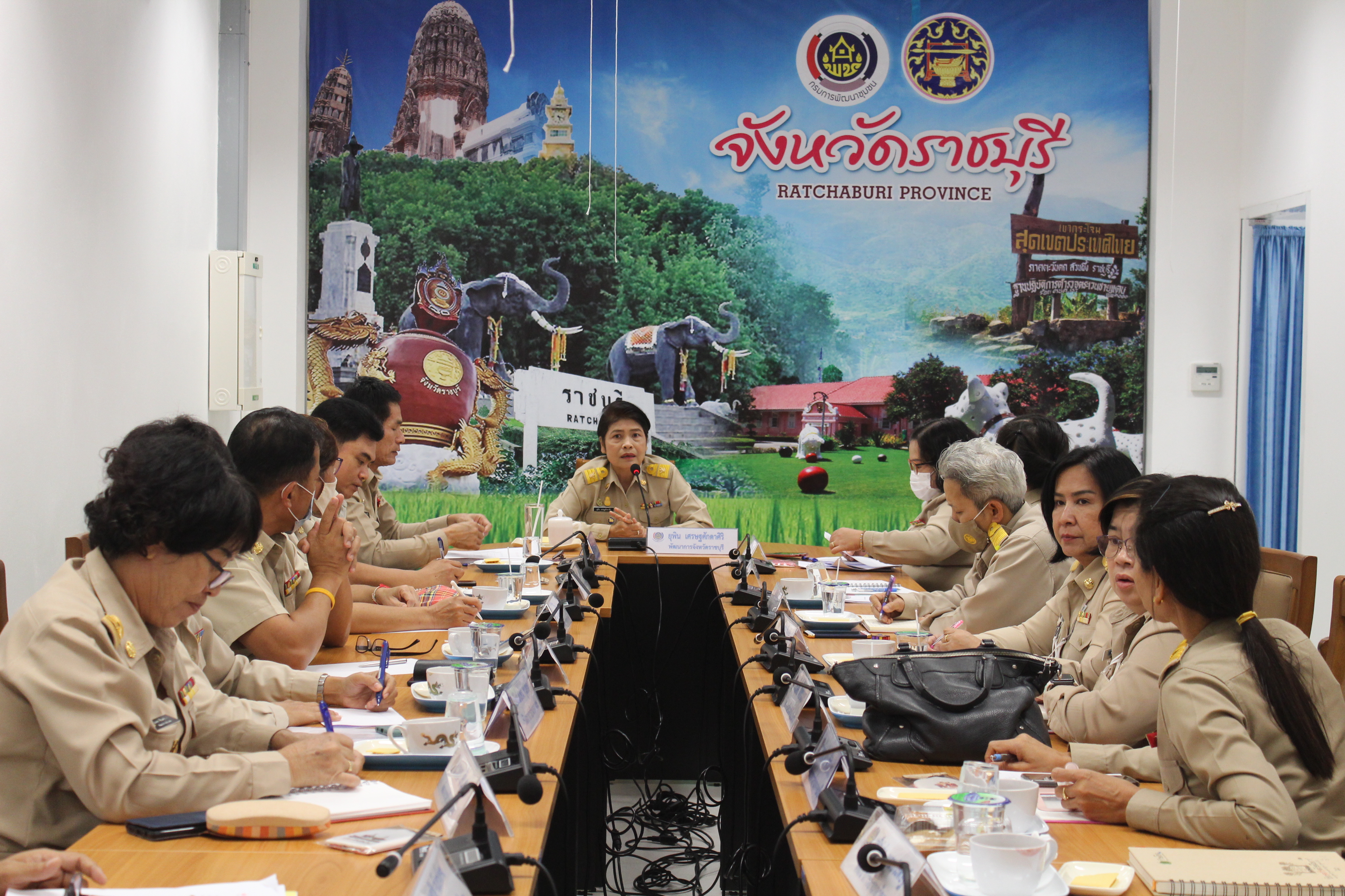 พช.ราชบุรี ประชุมรับมอบนโยบายการปฏิบัติราชการ