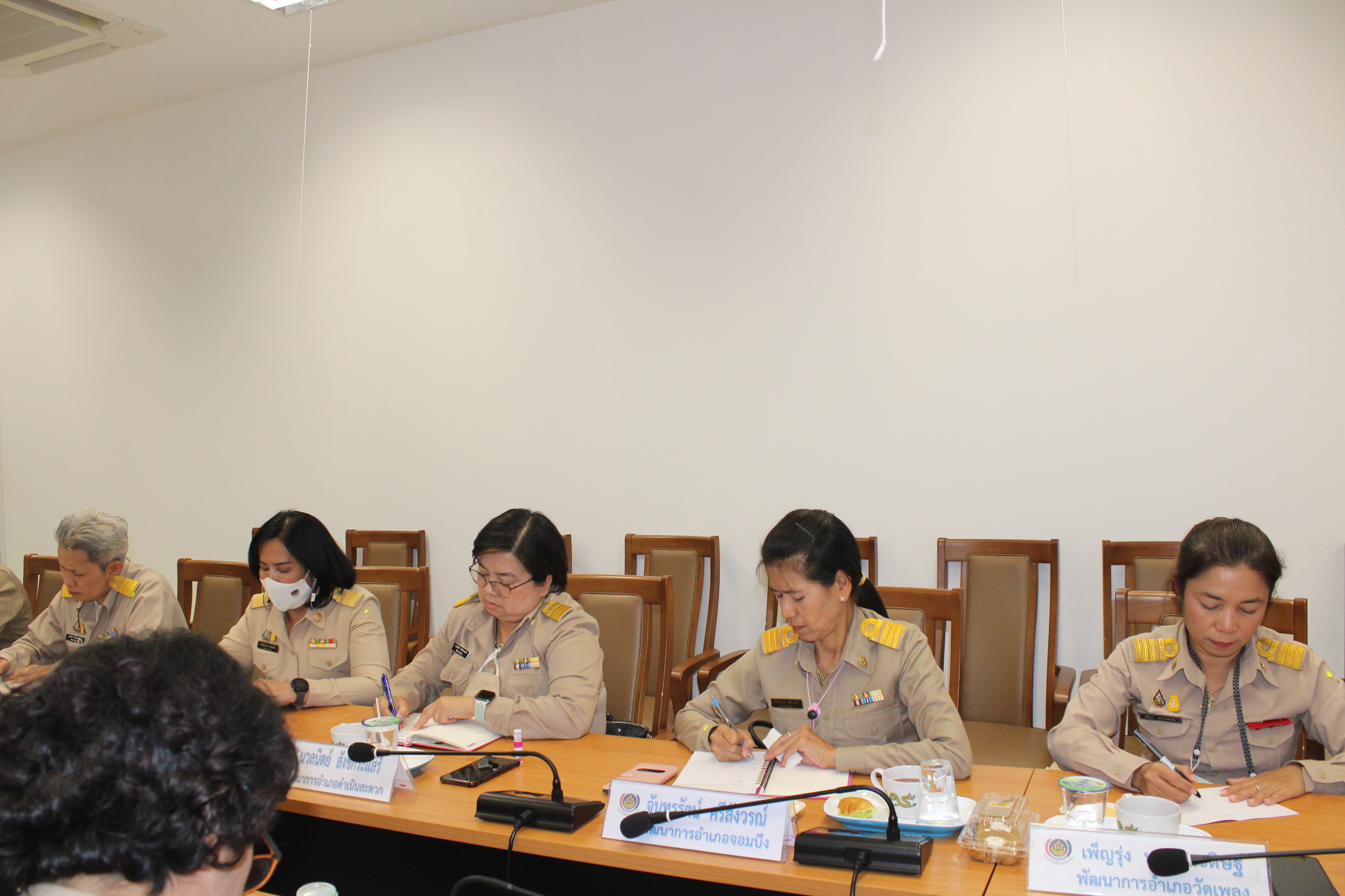 พช.ราชบุรี ประชุมรับมอบนโยบายการปฏิบัติราชการ