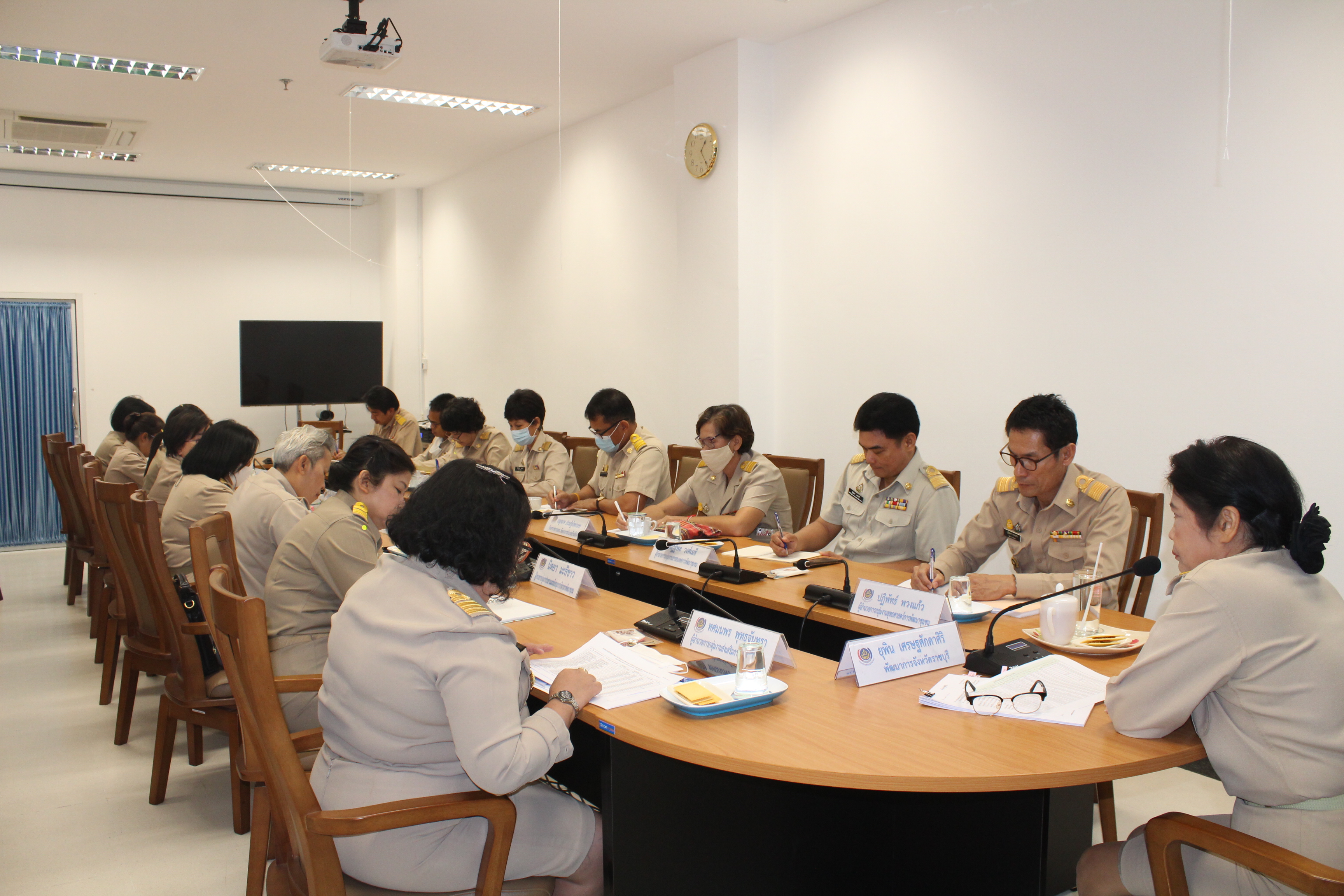 พช.ราชบุรี ประชุมรับมอบนโยบายการปฏิบัติราชการ