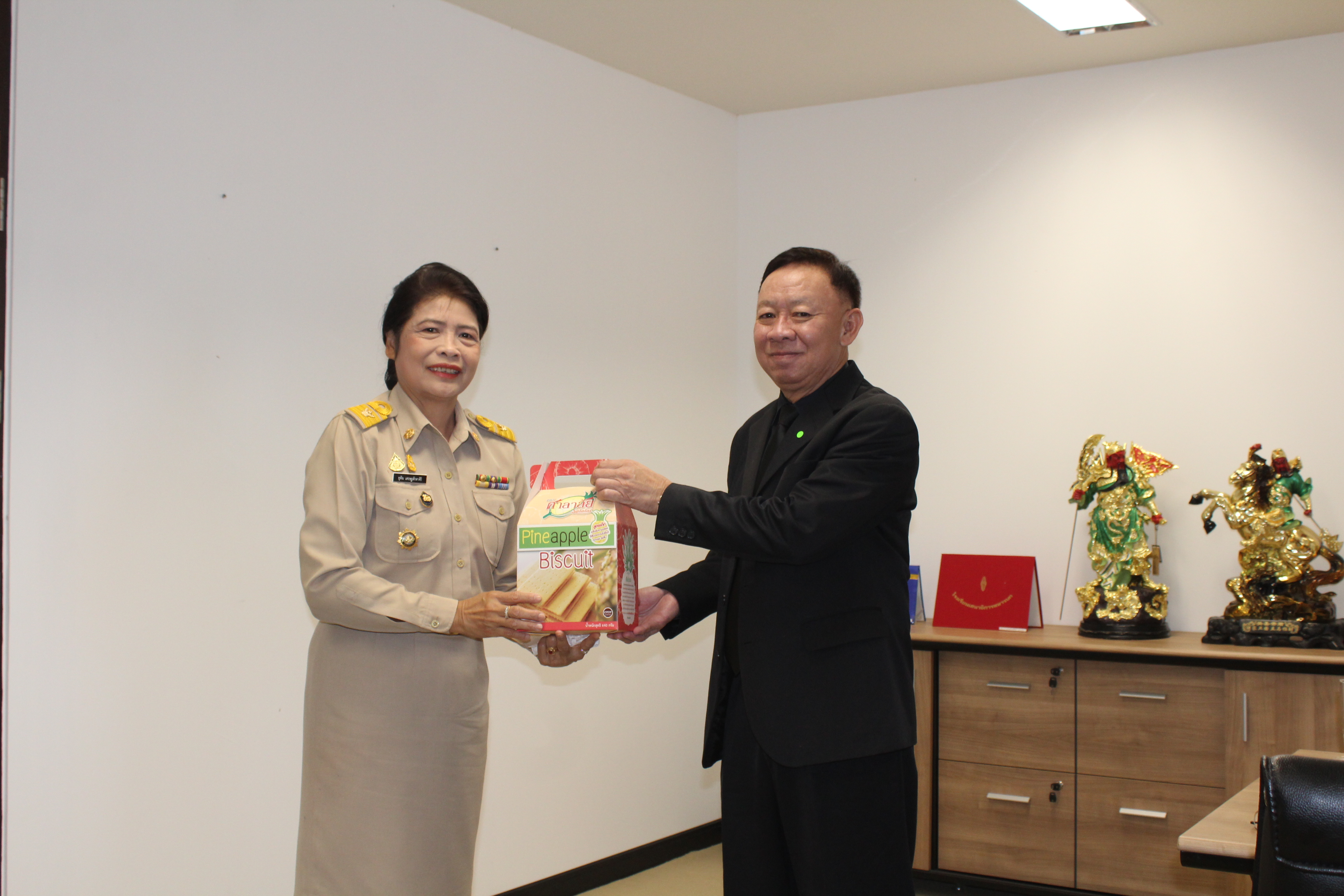 พจ.ราชบุรี รายงานตัวเข้ารับตำแหน่งพัฒนาการจังหวัดราชบุรีต่อผู้บริหารระดับจังหวัด