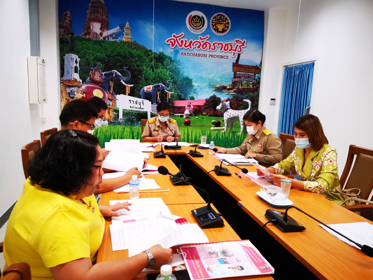 ? พช.ราชบุรี จัดประชุมคัดเลือกสตรีดีเด่นด้านการพัฒนาชุมชน ประจำปี 2564