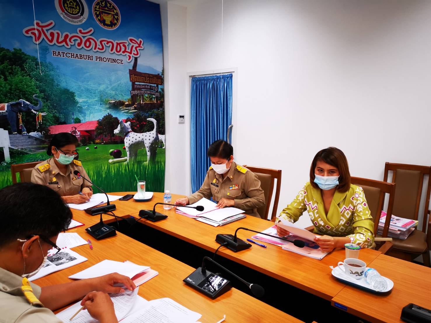 ? พช.ราชบุรี จัดประชุมคัดเลือกสตรีดีเด่นด้านการพัฒนาชุมชน ประจำปี 2564