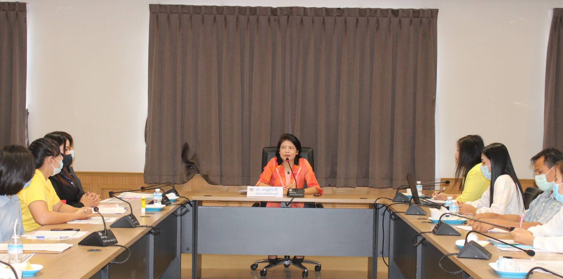 ? พช.ราชบุรี ปฐมนิเทศลูกจ้างเหมาบริการ ปฏิบัติภารกิจตามโครงการพัฒนาพื้นที่ต้นแบบการพัฒนาคุณภาพชีวิตตามหลักทฤษฎีใหม่ ประยุกต์สู่ “โคก หนอง นา โมเดล ” (งบเงินกู้เพื่อแก้ไขปัญหา เยี่ยวยา และฟื้นฟูเศรษฐกิจและสังคม ที่ได้รับผลกระทบจากการระบาดของโรคติดเชื้อไวรัสโคโรนา 2019 ระยะที่ 1)