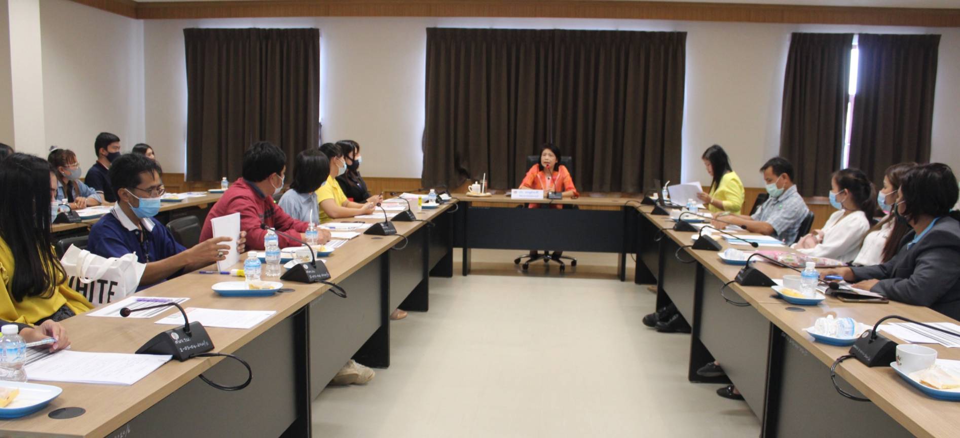 ? พช.ราชบุรี ปฐมนิเทศลูกจ้างเหมาบริการ ปฏิบัติภารกิจตามโครงการพัฒนาพื้นที่ต้นแบบการพัฒนาคุณภาพชีวิตตามหลักทฤษฎีใหม่ ประยุกต์สู่ “โคก หนอง นา โมเดล ” (งบเงินกู้เพื่อแก้ไขปัญหา เยี่ยวยา และฟื้นฟูเศรษฐกิจและสังคม ที่ได้รับผลกระทบจากการระบาดของโรคติดเชื้อไวรัสโคโรนา 2019 ระยะที่ 1)