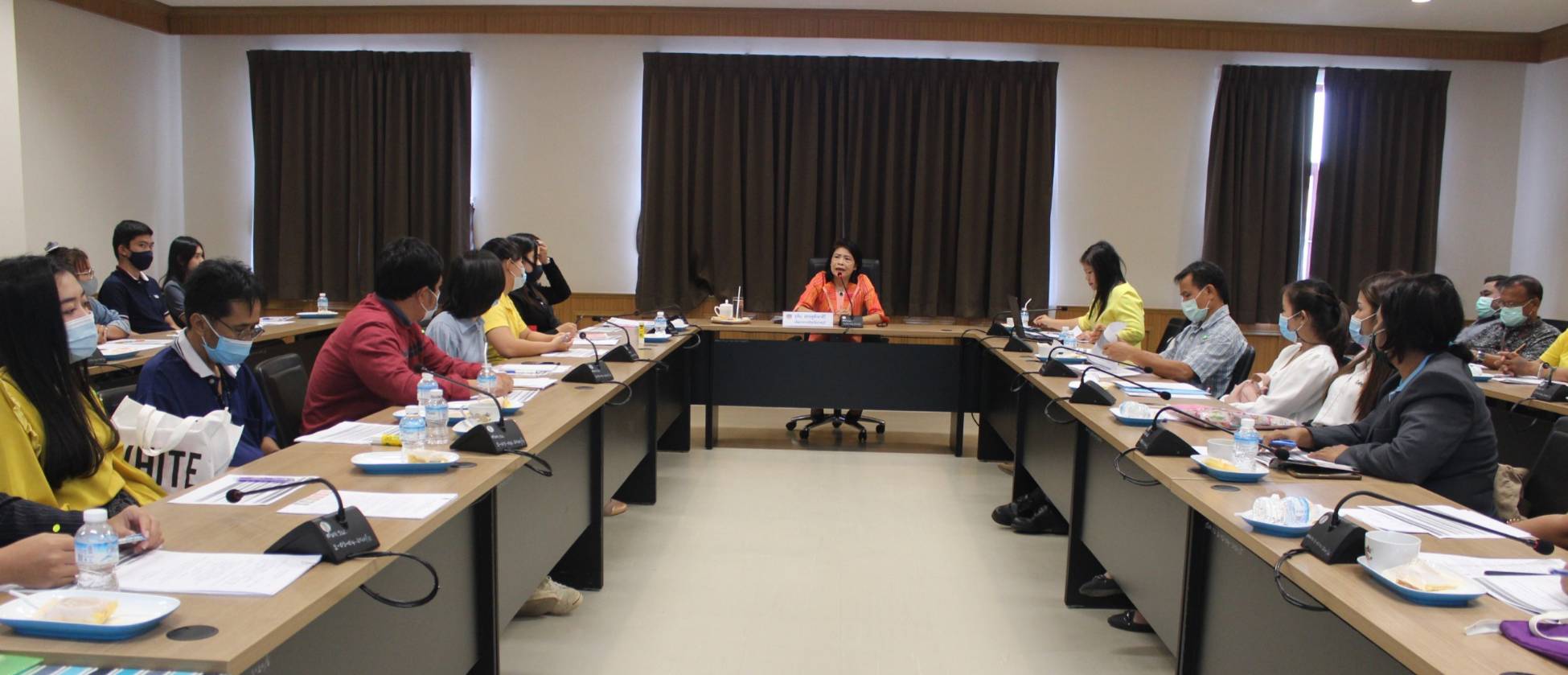 ? พช.ราชบุรี ปฐมนิเทศลูกจ้างเหมาบริการ ปฏิบัติภารกิจตามโครงการพัฒนาพื้นที่ต้นแบบการพัฒนาคุณภาพชีวิตตามหลักทฤษฎีใหม่ ประยุกต์สู่ “โคก หนอง นา โมเดล ” (งบเงินกู้เพื่อแก้ไขปัญหา เยี่ยวยา และฟื้นฟูเศรษฐกิจและสังคม ที่ได้รับผลกระทบจากการระบาดของโรคติดเชื้อไวรัสโคโรนา 2019 ระยะที่ 1)