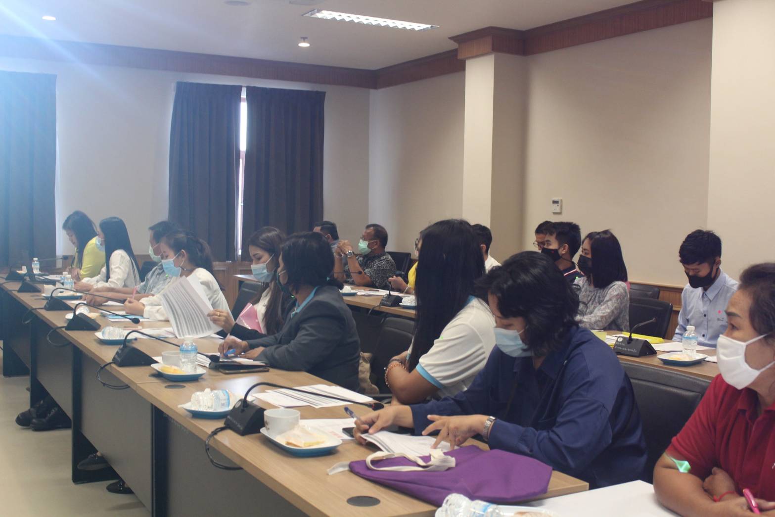 ? พช.ราชบุรี ปฐมนิเทศลูกจ้างเหมาบริการ ปฏิบัติภารกิจตามโครงการพัฒนาพื้นที่ต้นแบบการพัฒนาคุณภาพชีวิตตามหลักทฤษฎีใหม่ ประยุกต์สู่ “โคก หนอง นา โมเดล ” (งบเงินกู้เพื่อแก้ไขปัญหา เยี่ยวยา และฟื้นฟูเศรษฐกิจและสังคม ที่ได้รับผลกระทบจากการระบาดของโรคติดเชื้อไวรัสโคโรนา 2019 ระยะที่ 1)