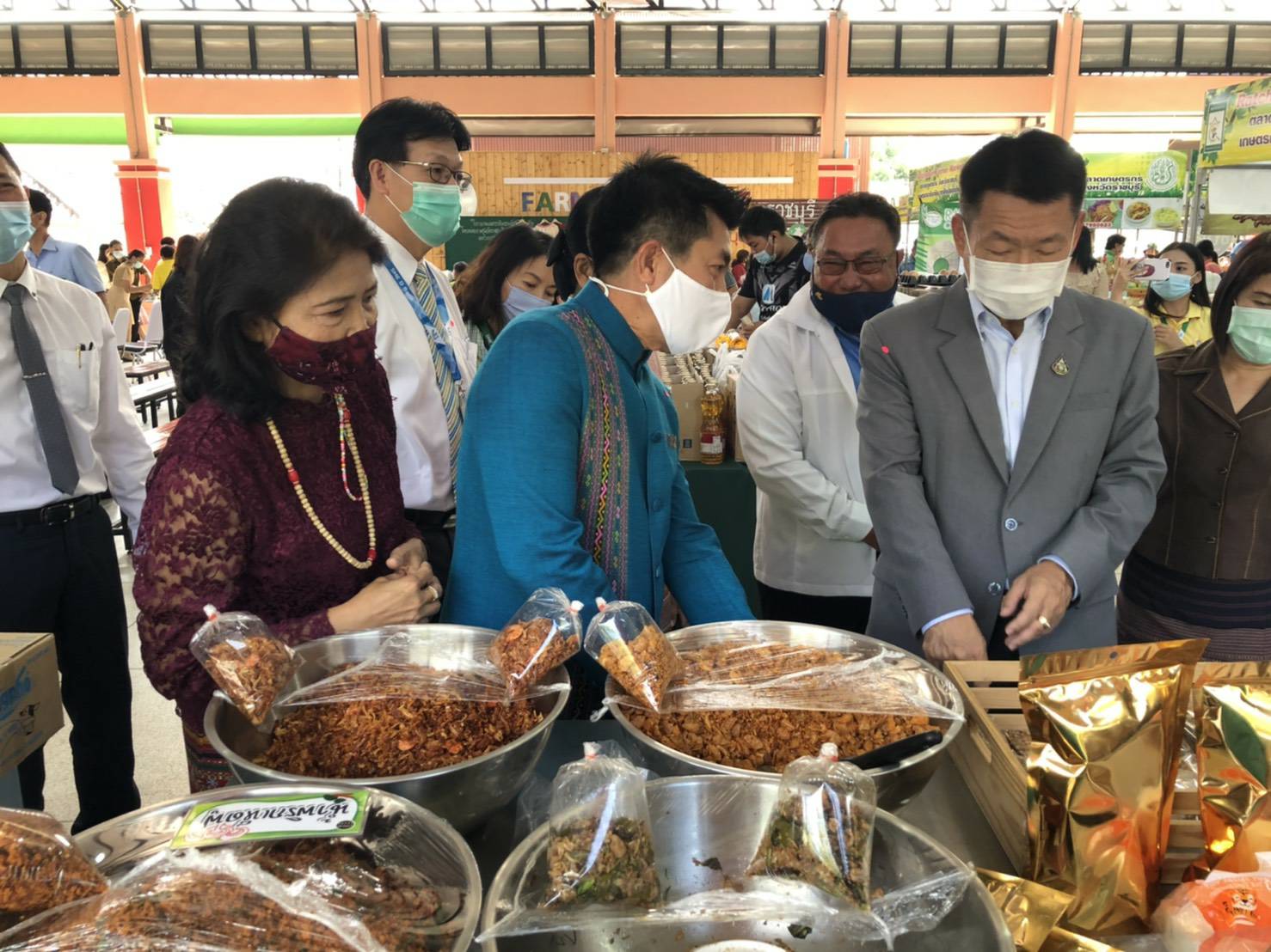 ? จังหวัดราชบุรี จัดคาราวานอุตสาหกรรม กระตุ้นเศรษฐกิจสู่ชุมชน