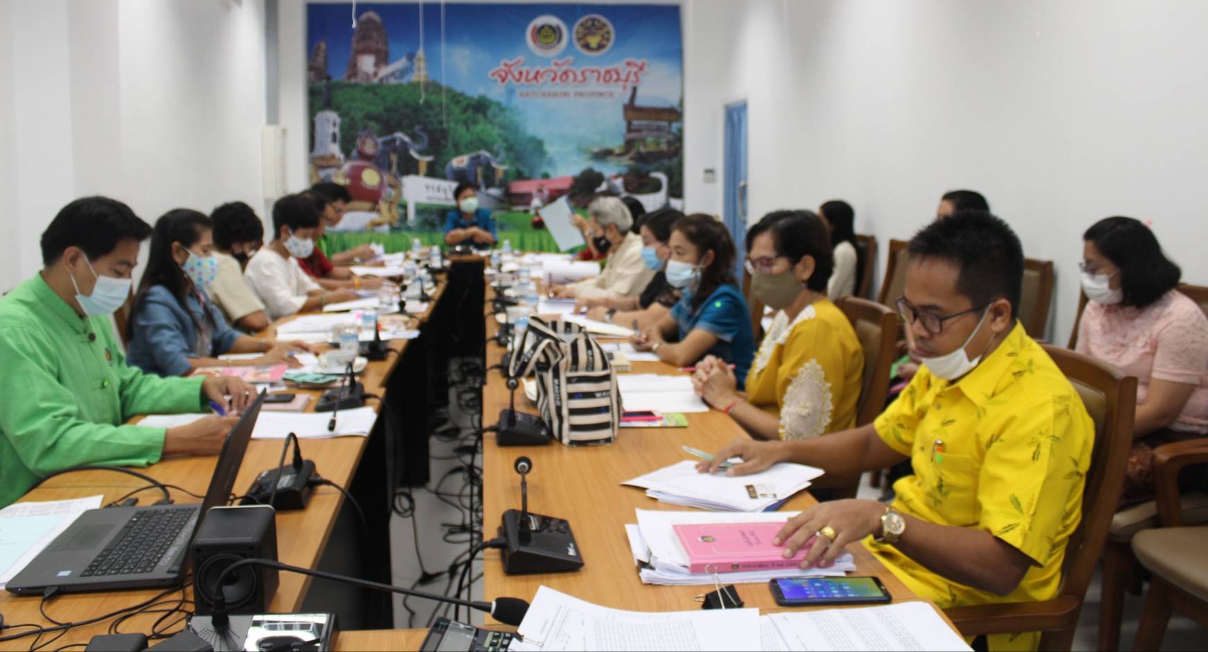 ? พช.ราชบุรี จัดประชุมประจำเดือนสำนักงานพัฒนาชุมชนจังหวัดราชบุรี