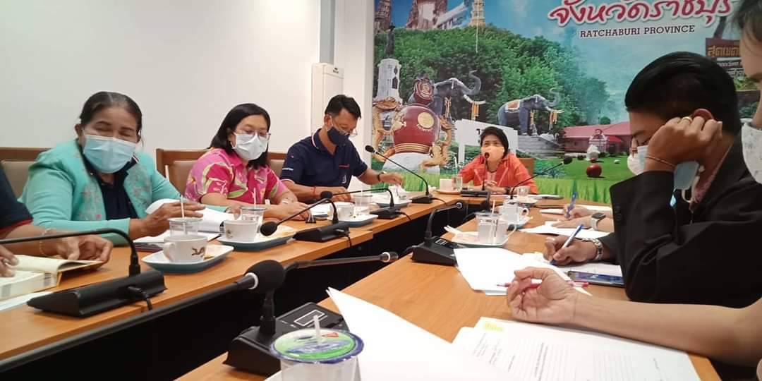 พช.ราชบุรี ประชุมชมรมผู้นำอาสาพัฒนาชุมชน ขับเคลื่อนกิจกรรมเนื่องในวาระครบรอบ 32 ปี โครงการพัฒนาผู้นำอาสาพัฒนาชุมชน