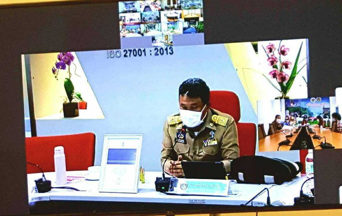 ? พช.ราชบุรี พร้อมทีมงาน ร่วมรับฟังการประชุมชี้แจงแนวทางการสมัครและหลักเกณฑ์การพิจารณารางวัลเลิศรัฐ ประจำปี พ.ศ. 2564 ผ่านระบบวีดิทัศน์ทางไกล (Video Conference)